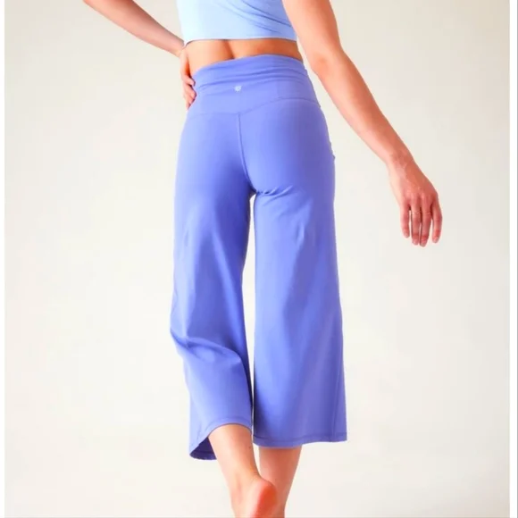 Athleta - Elation Wide Crop Pant - Picture 3 of 3